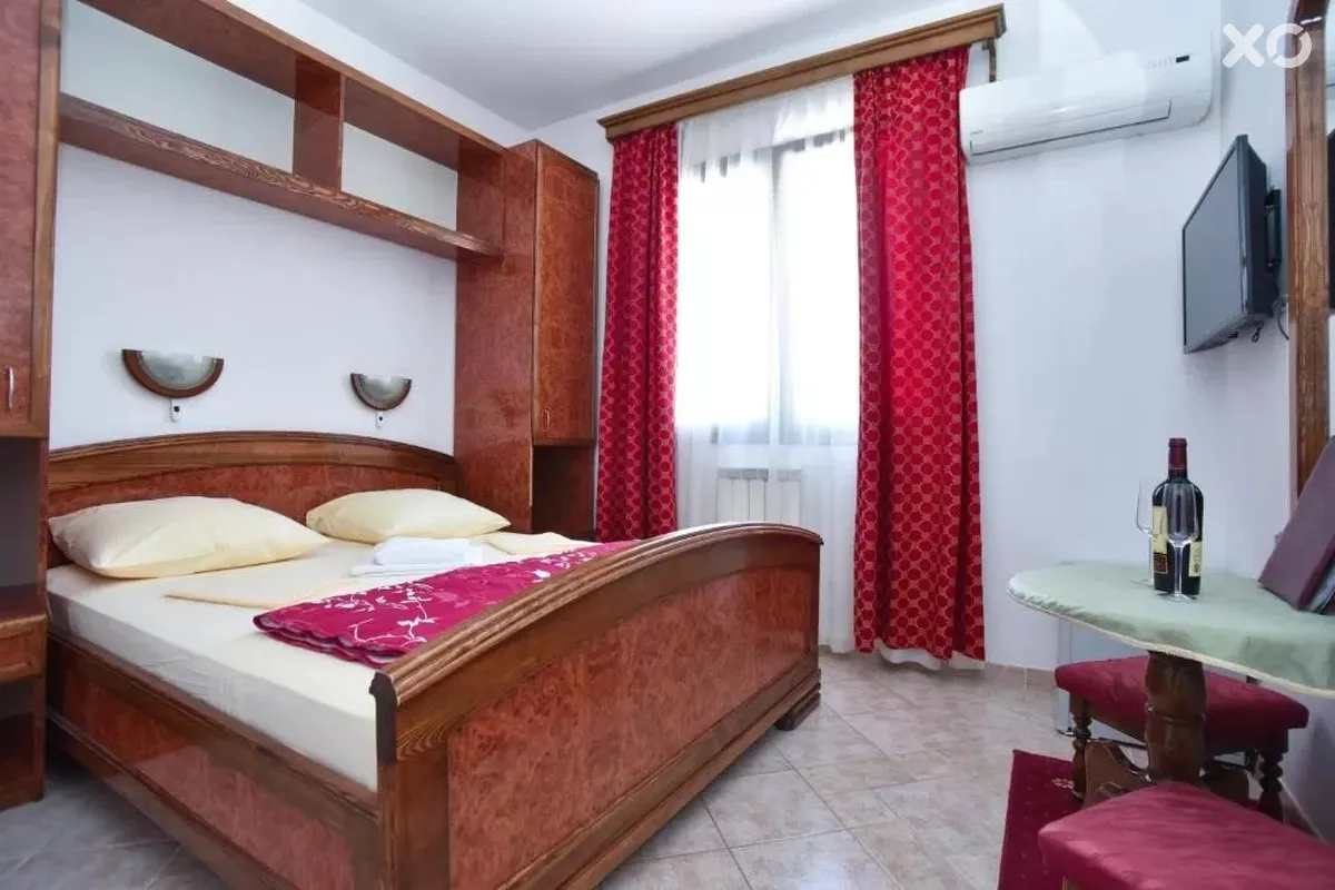 Grbalj Hotel