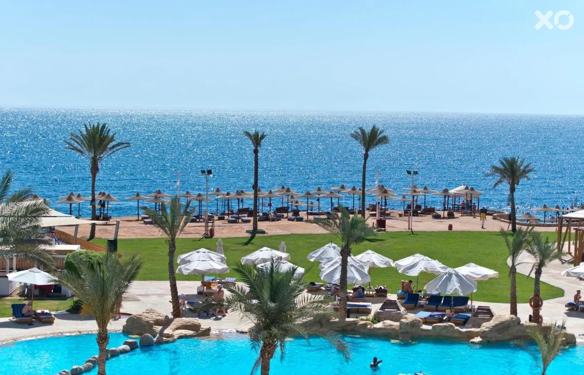Amphoras Beach