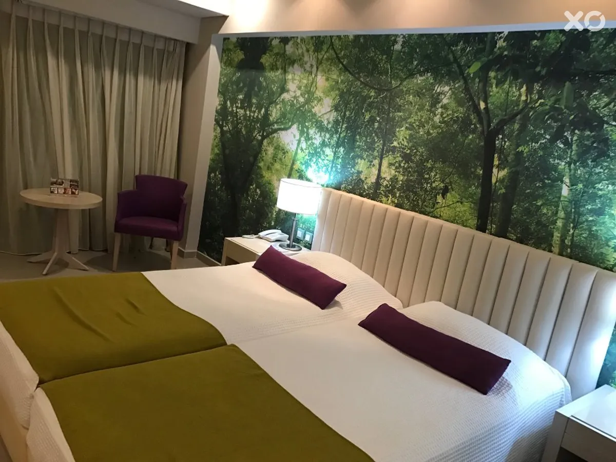 Eden Roc Resort Hotel