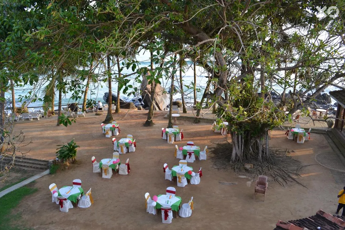 Sri Gemunu Beach Resort