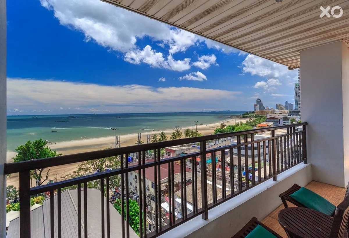 D-Beach Pattaya Discovery Beach Hotel