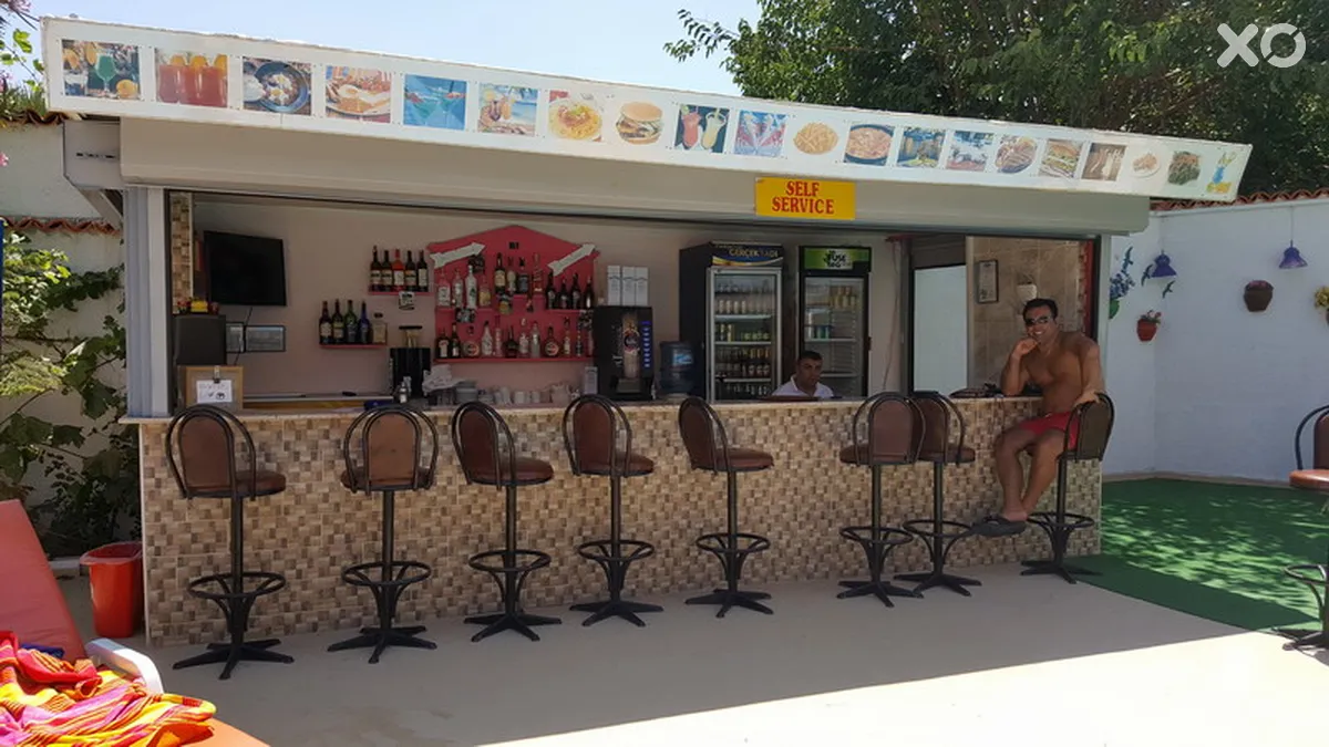 Goldenmoon Aparthotel