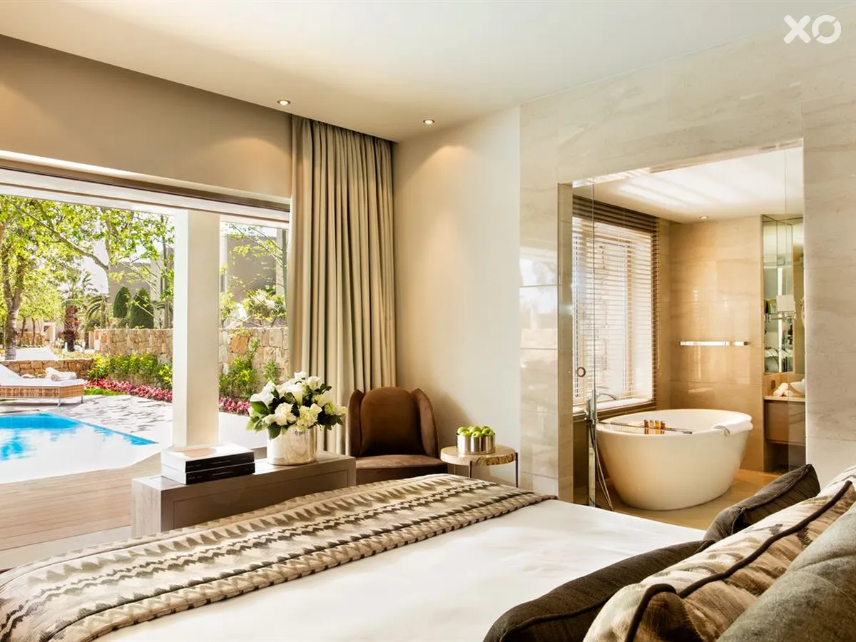 Sani Asterias Suites