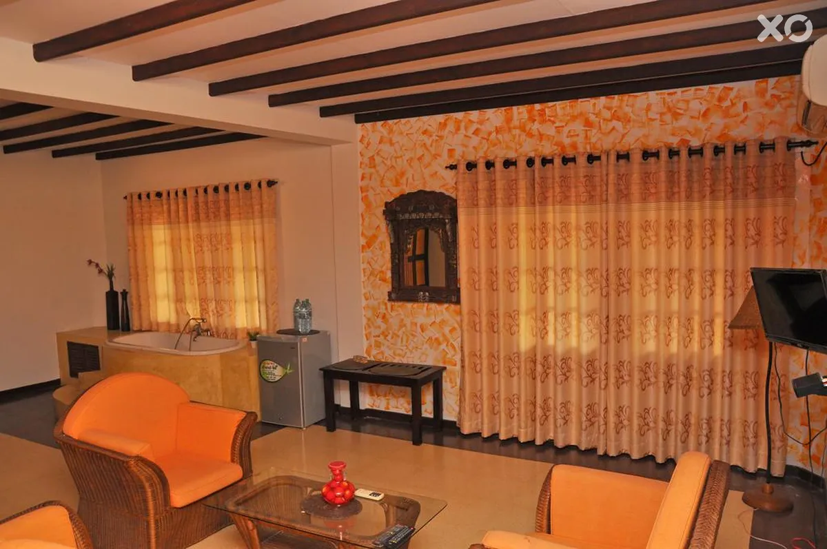 Solomon Beach Hotel