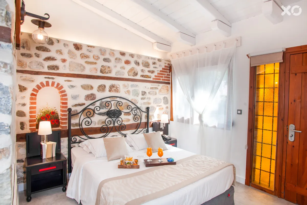 Acrotel Athena Residence