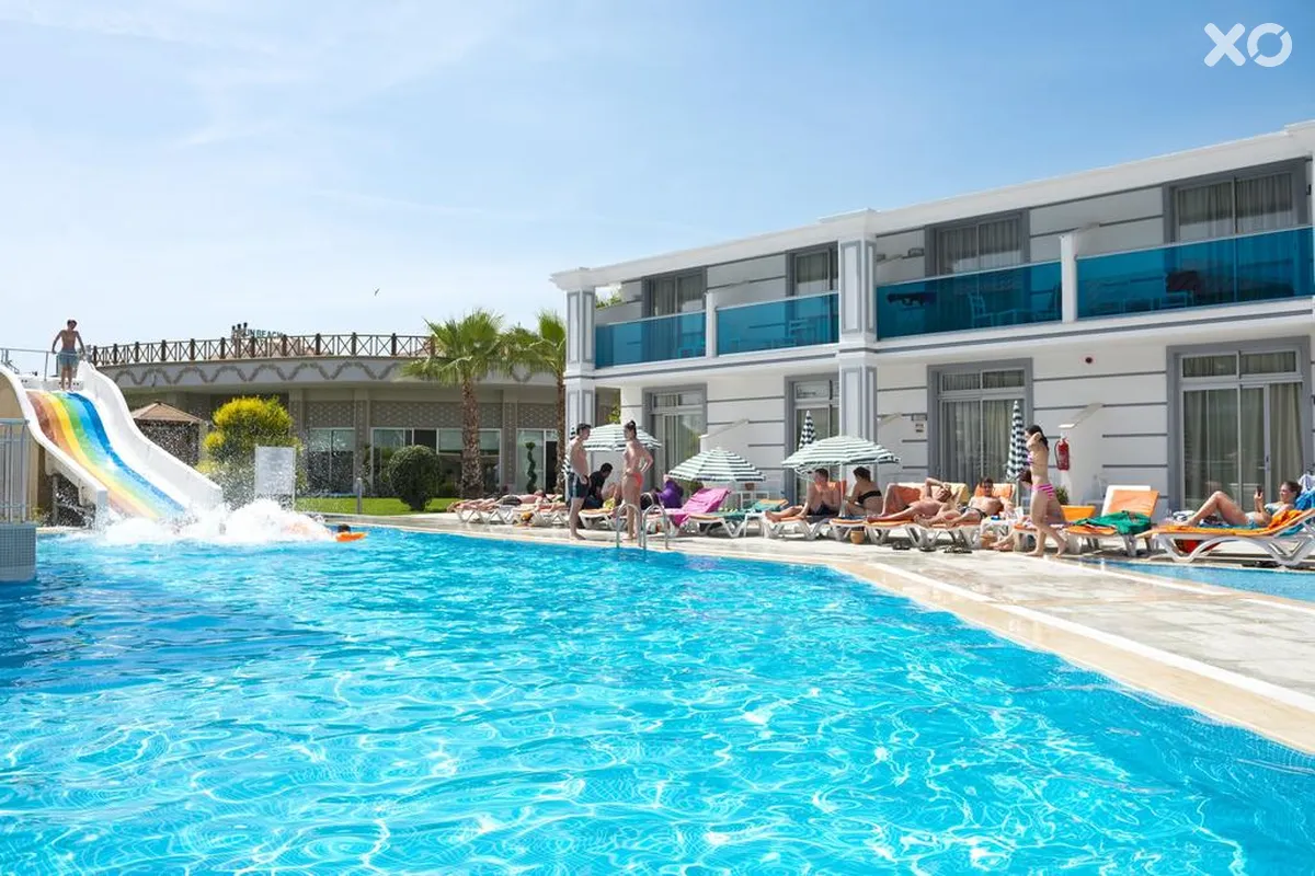 Sun Club Hotel Side