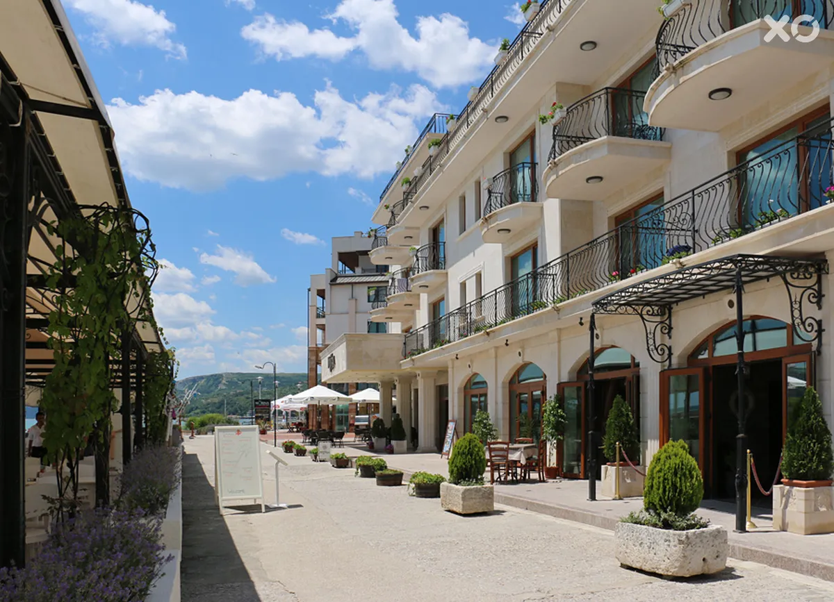 Mistral Hotel