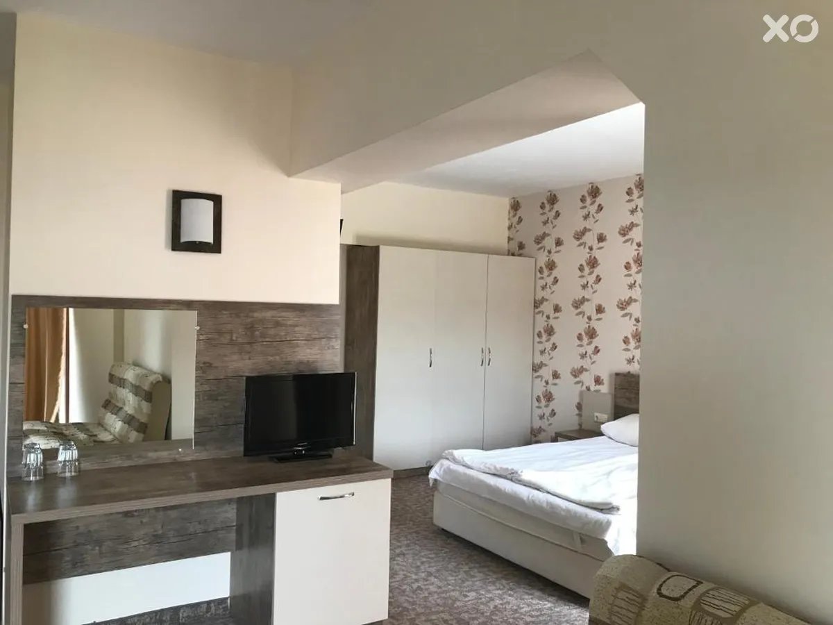 Lira Hotel