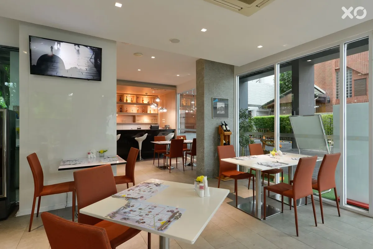Amber Sukhumvit 85 Hotel