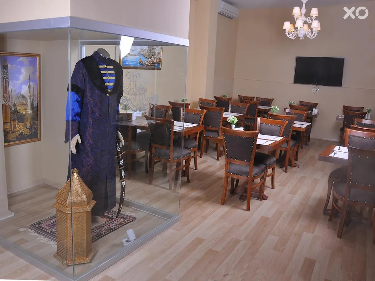 Divan-i Ali Hotel