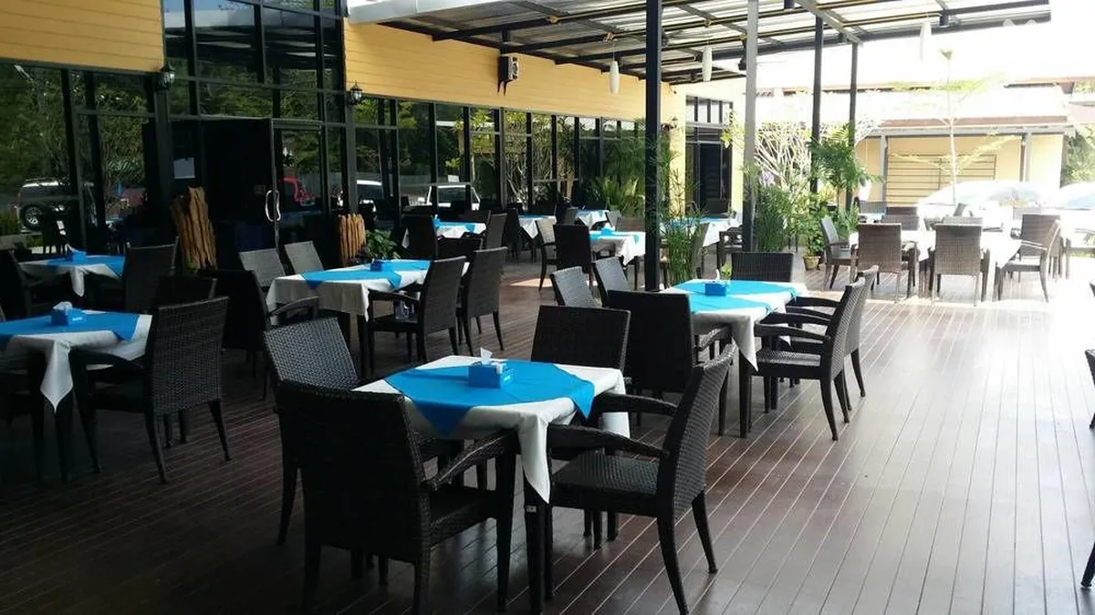 Nai Yang Beach Hotel