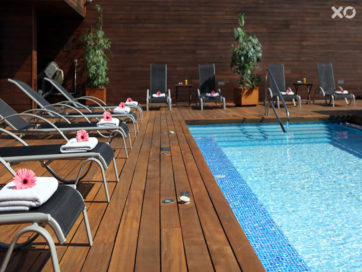 Lleo Hotel