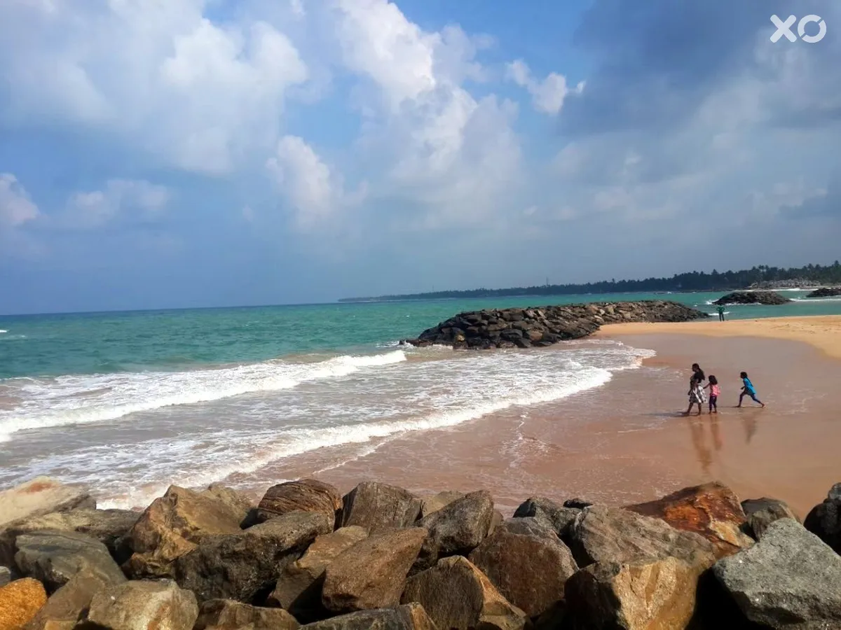 Avenra Beach Hotel