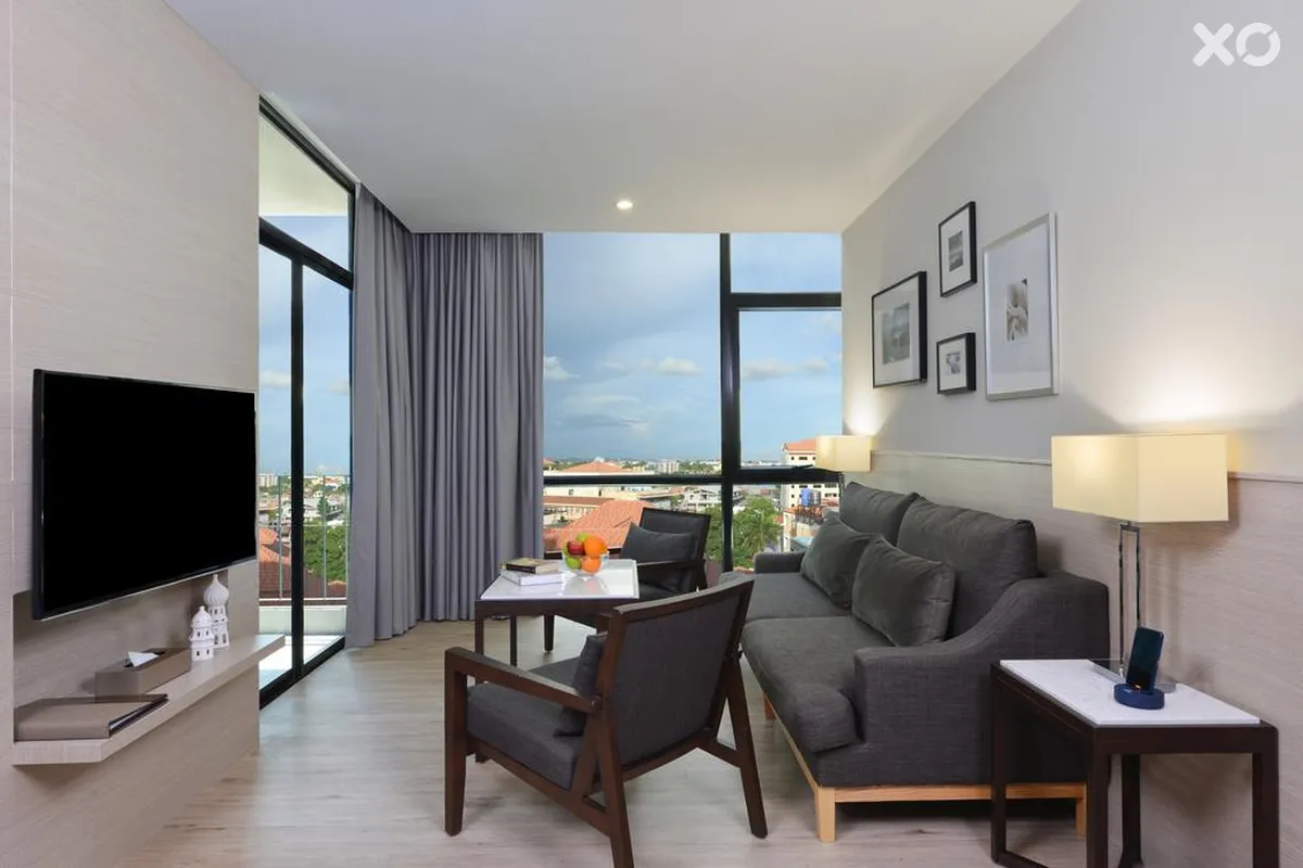 Altera Hotel & Residence