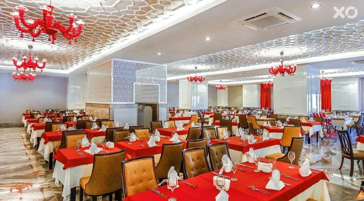 Royal Taj Mahal Hotel