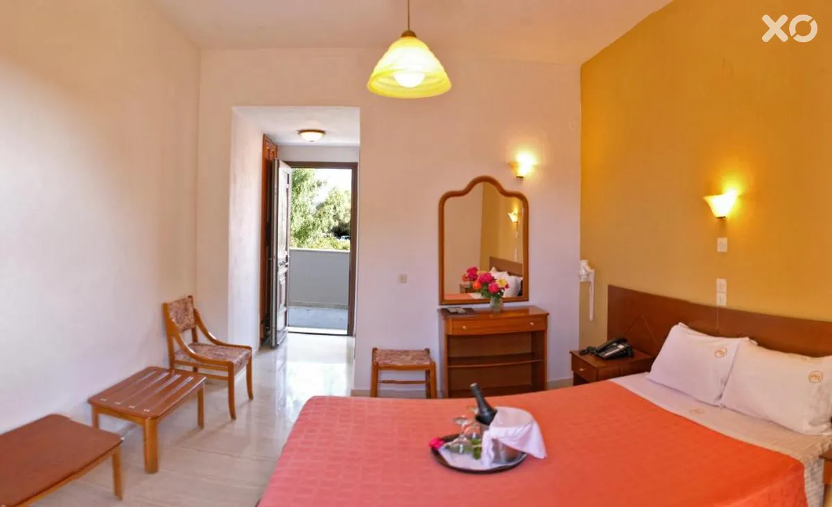 Pasiphae Hotel