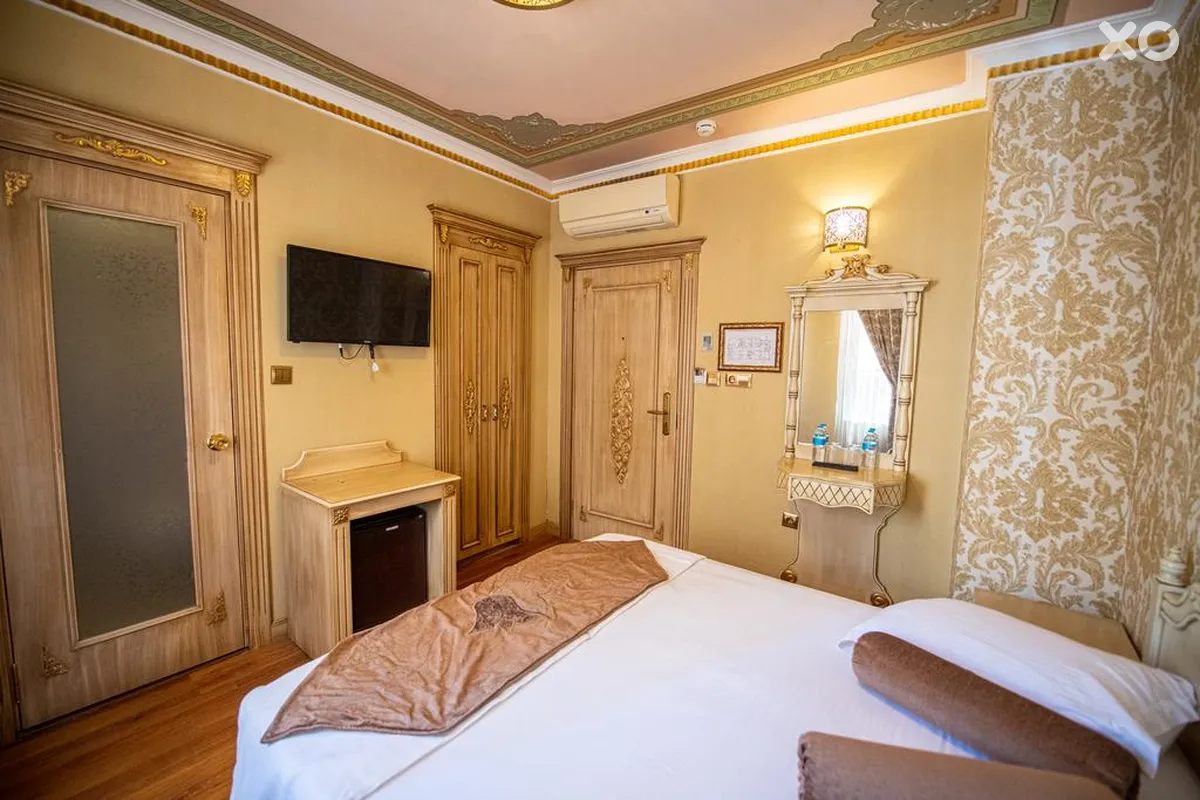 Kaftan Hotel