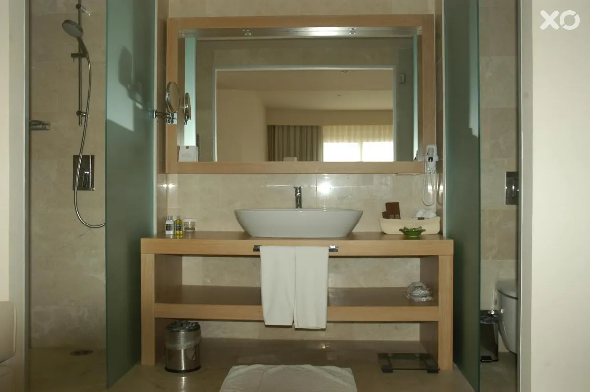 Lvzz Hotel