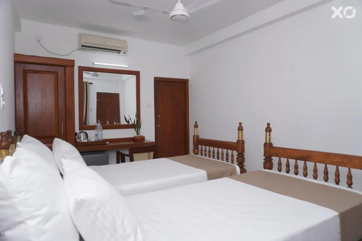 Surf Una Beach Hotel