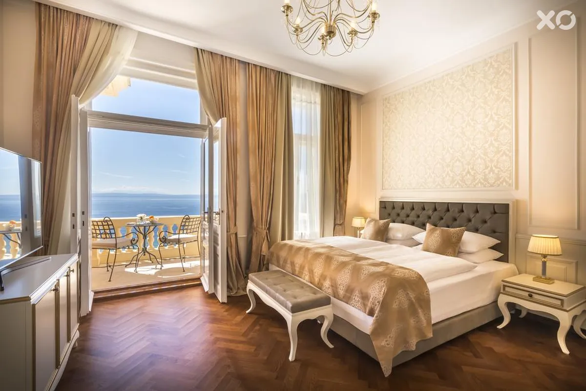 Palace Bellevue Hotel