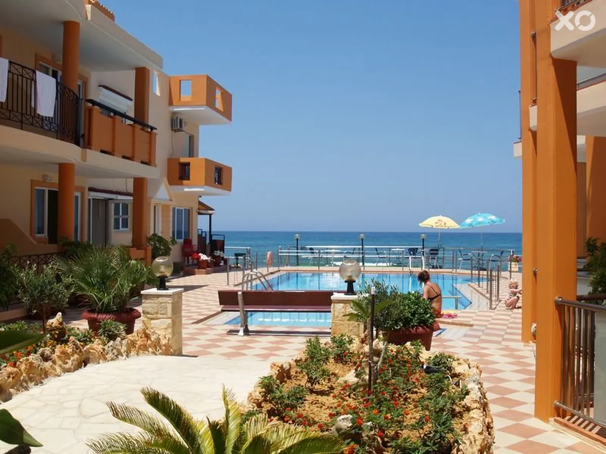 Girogiali Apartments