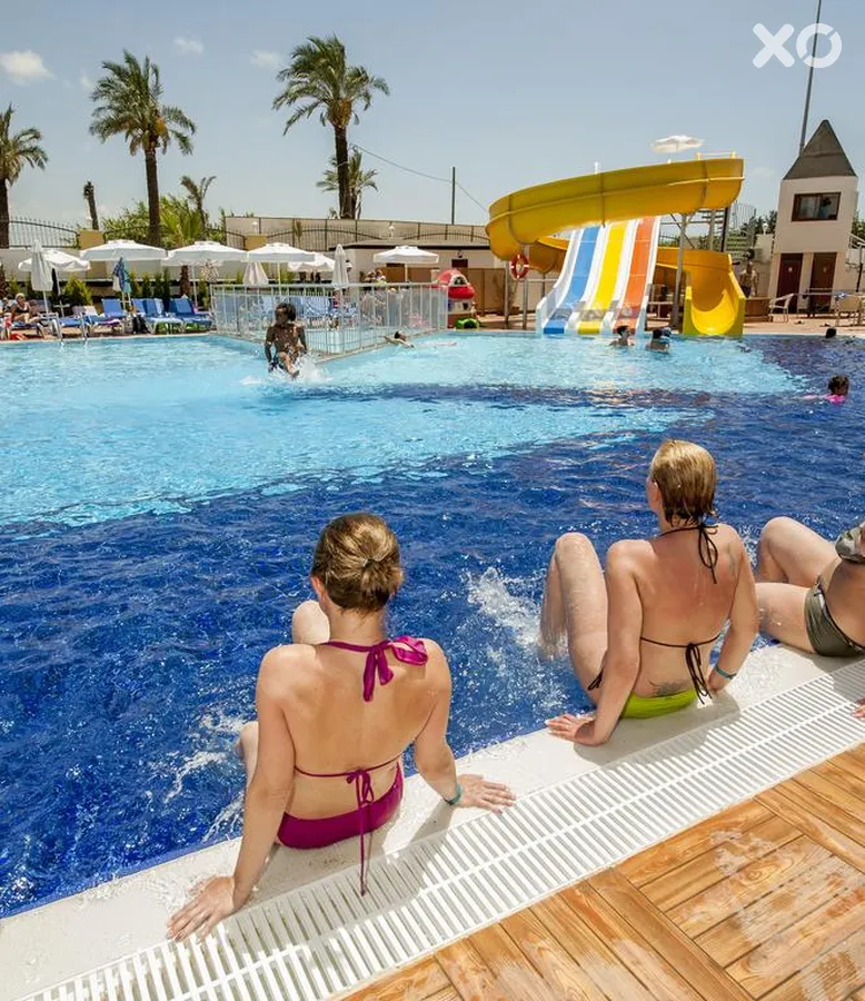 Dream World Resort & Spa