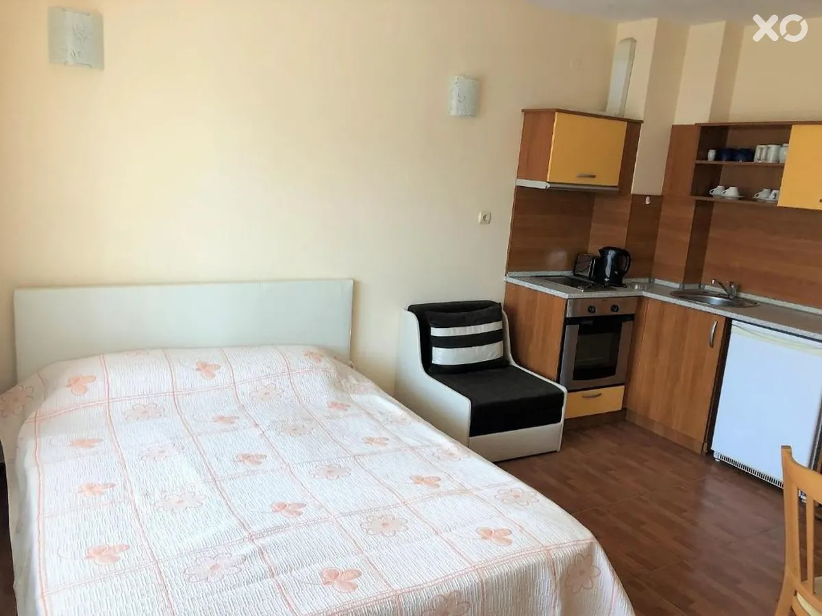 Golden Dreams Complex