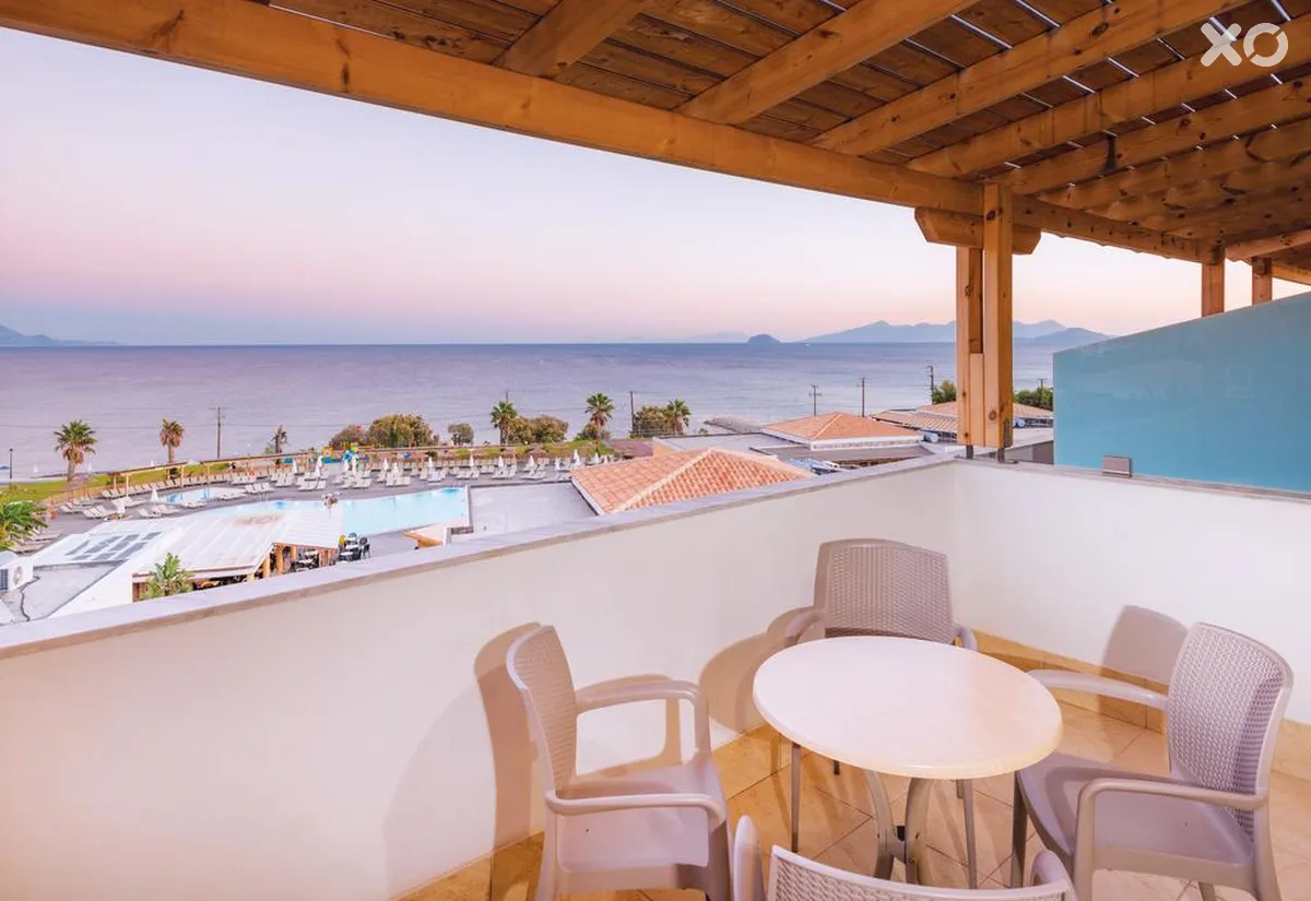 Grand Blue Beach Hotel