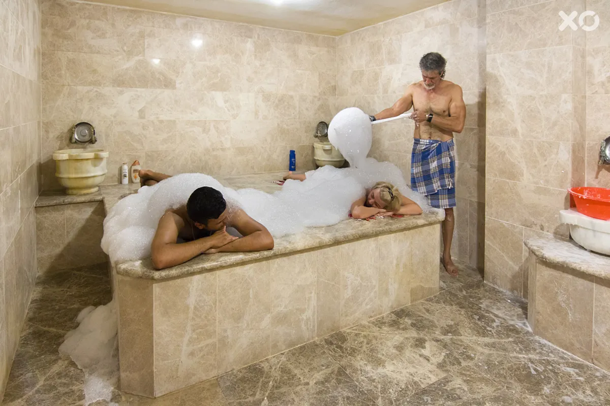 Romance Hotel