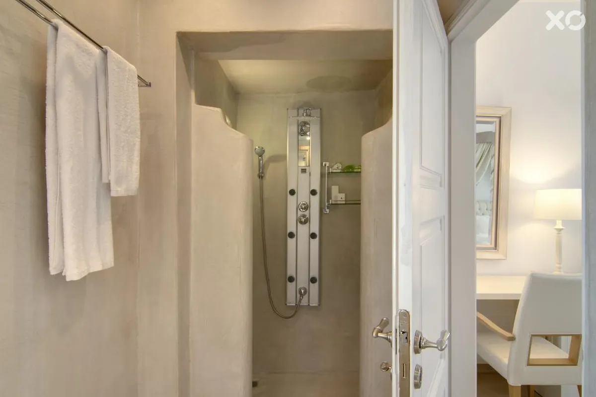 Santorini Secret Suites & Spa