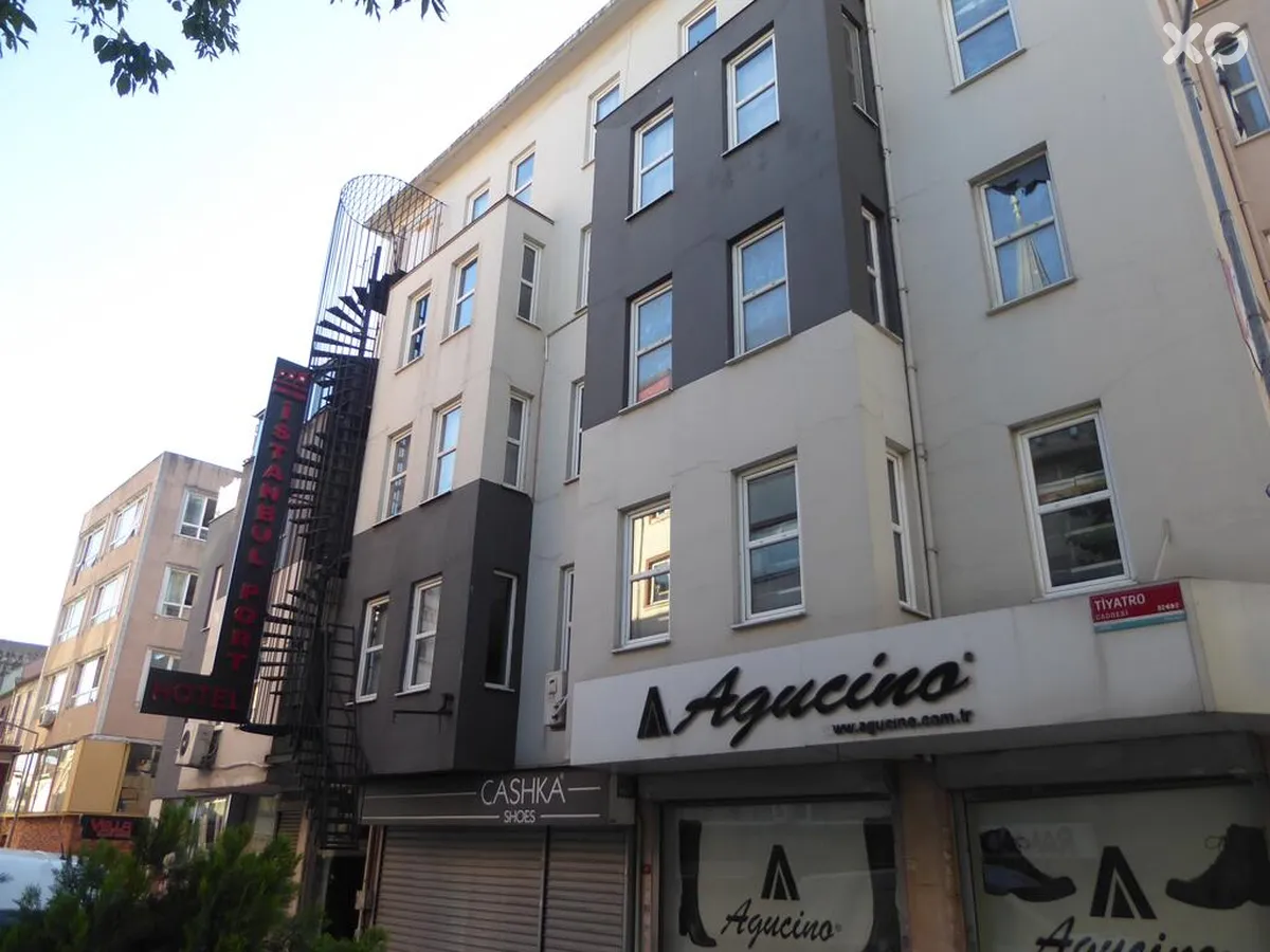 Renzo Hotel