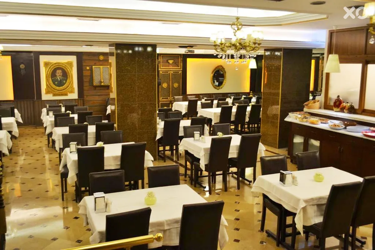 Grand Ant Hotel