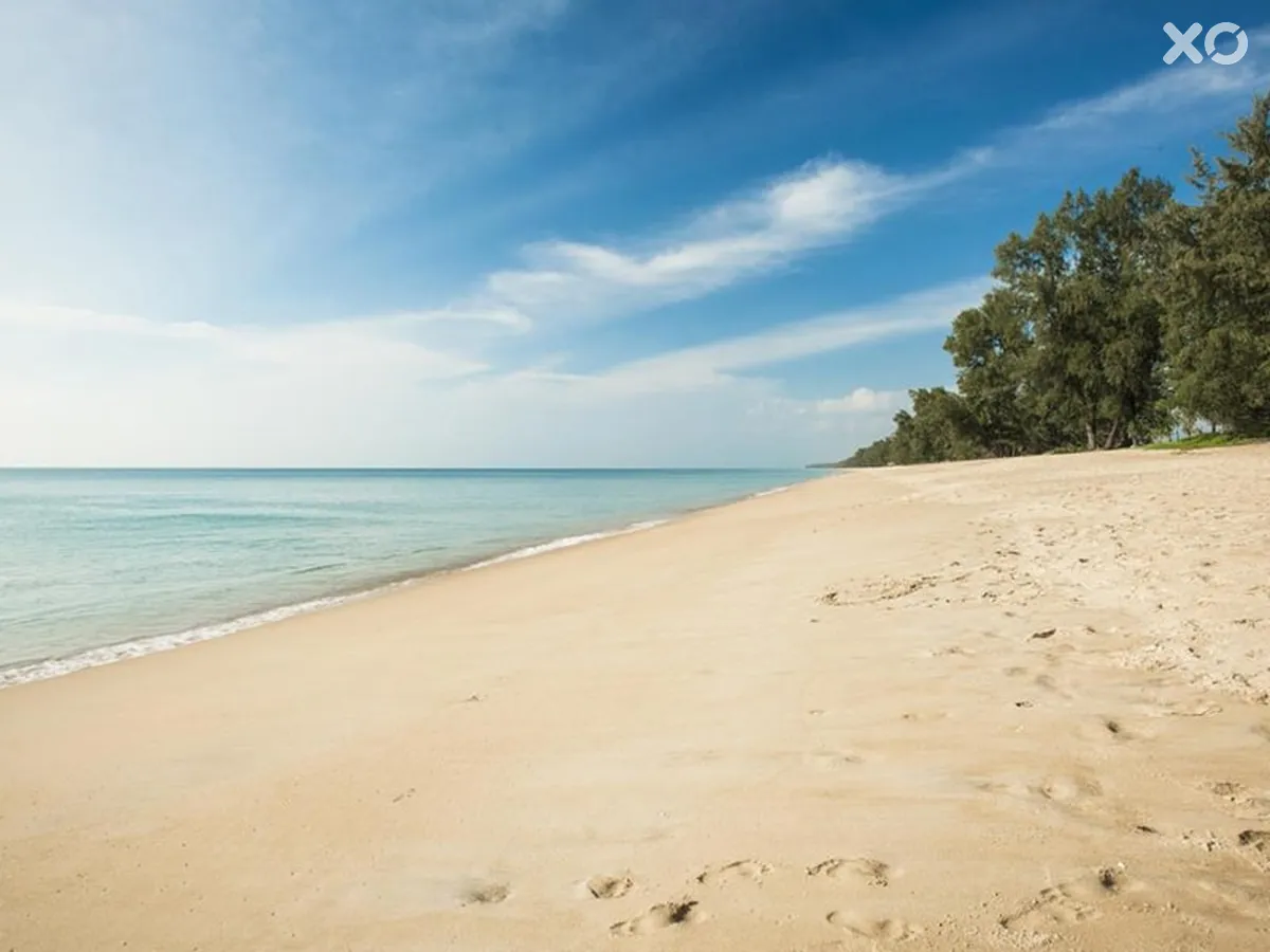 D Varee Mai Khao Beach
