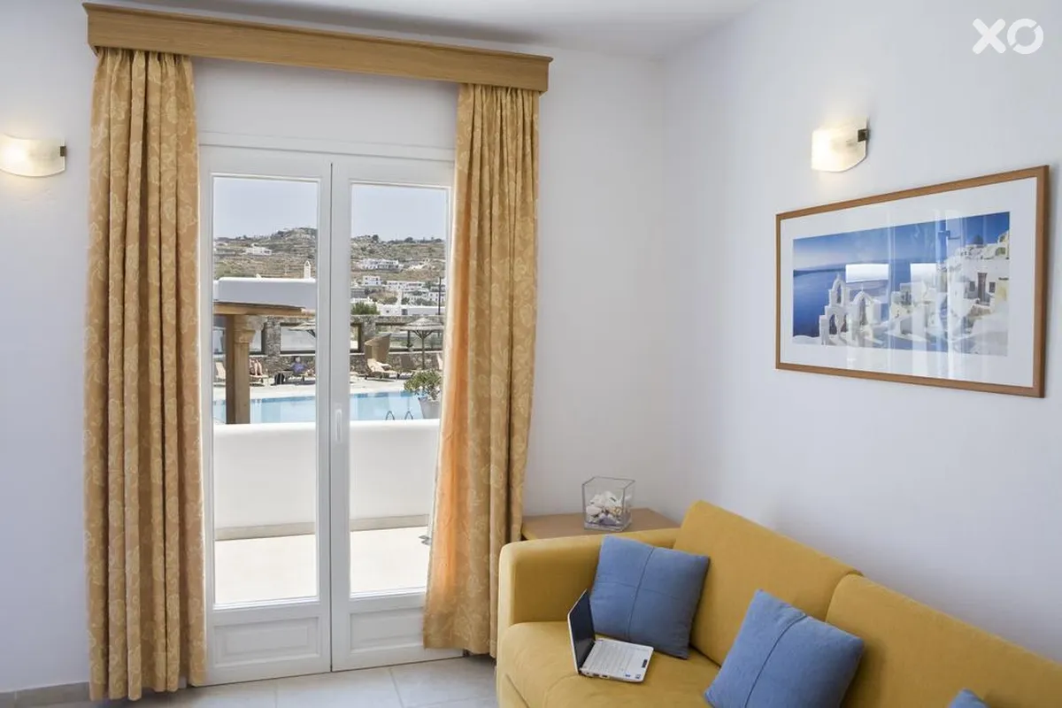 Yiannaki Hotel