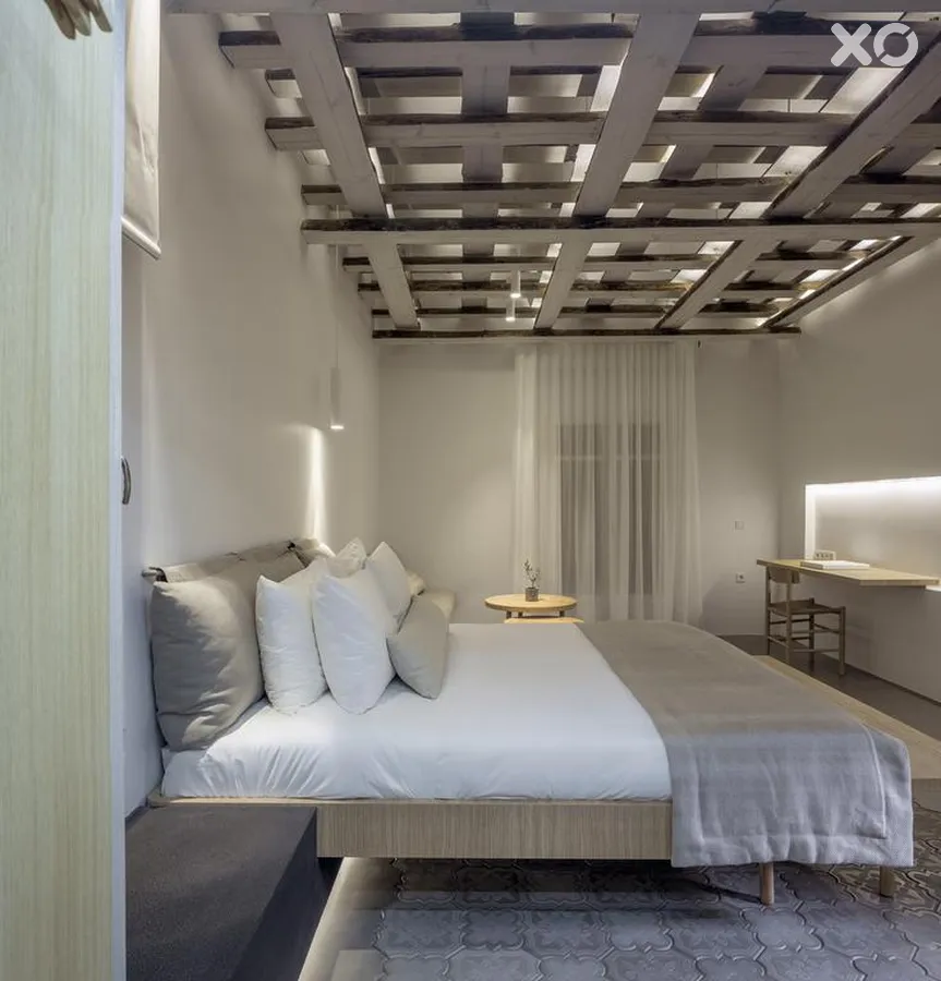 Bill & Coo Suites And Lounge