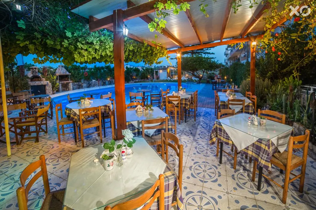 Roxani Hotel