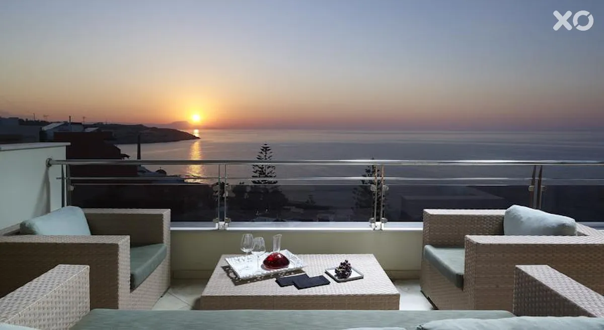 Macaris Suites & Spa