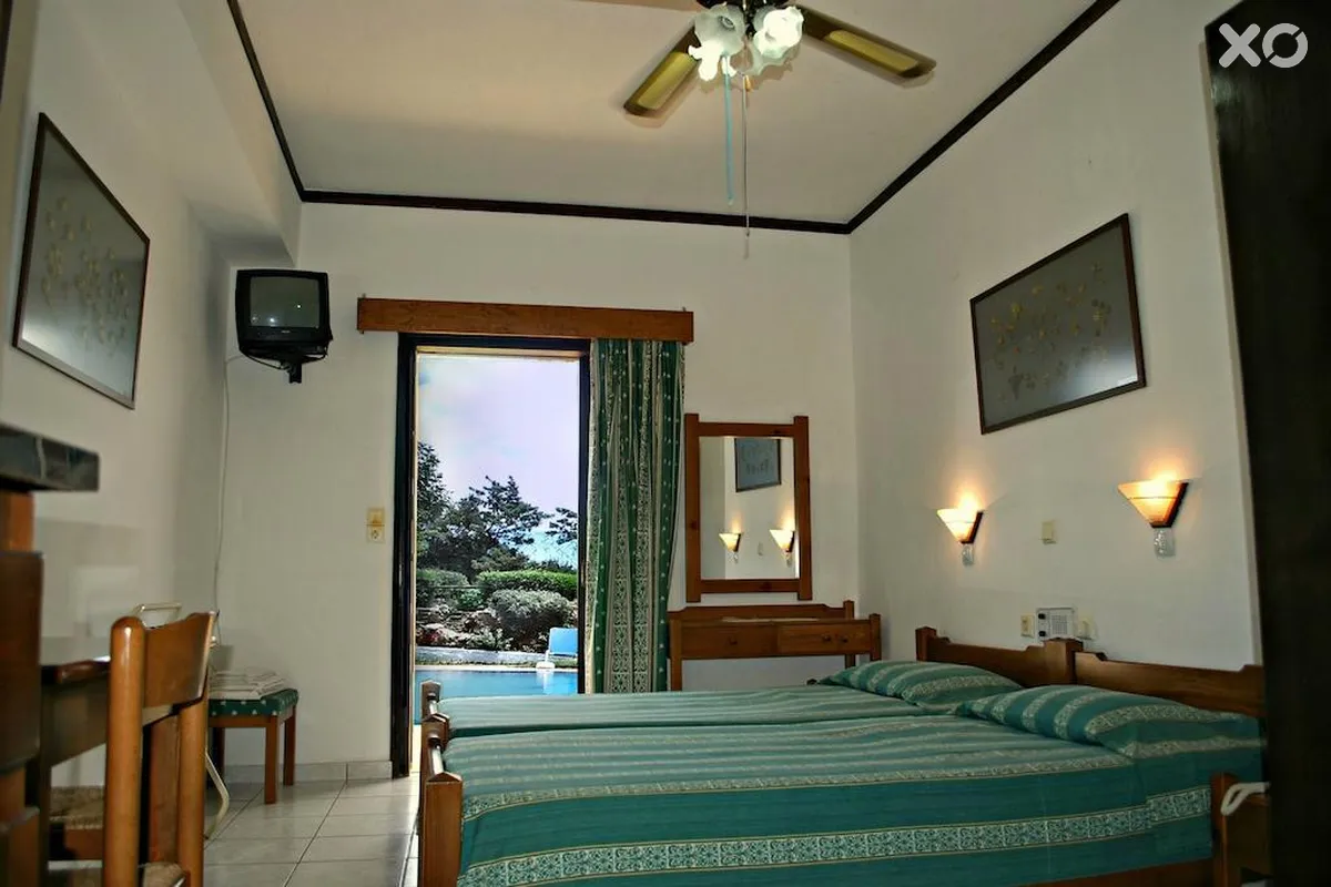 Iliostasi Beach Apartments
