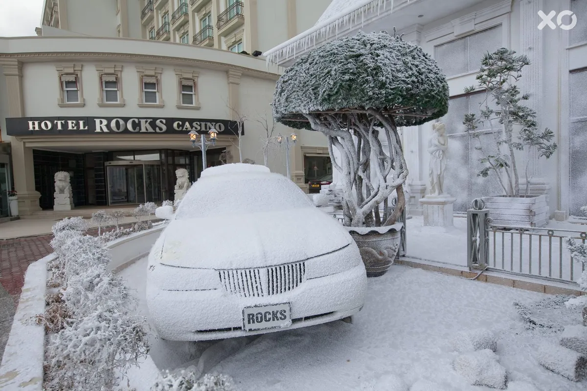 Rocks Hotel & Casino