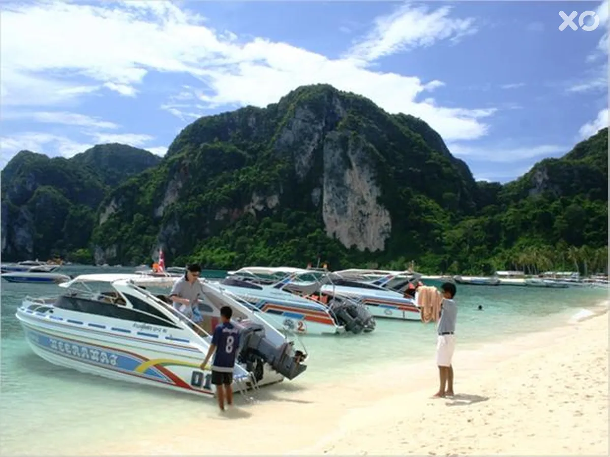 Phi Phi Island Cabana Hotel