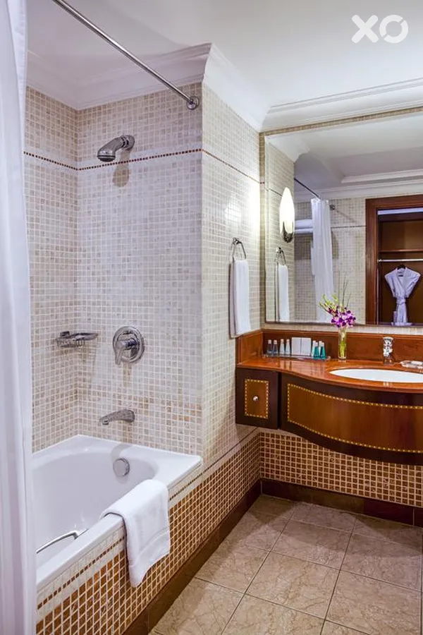 Corniche Hotel Abu Dhabi
