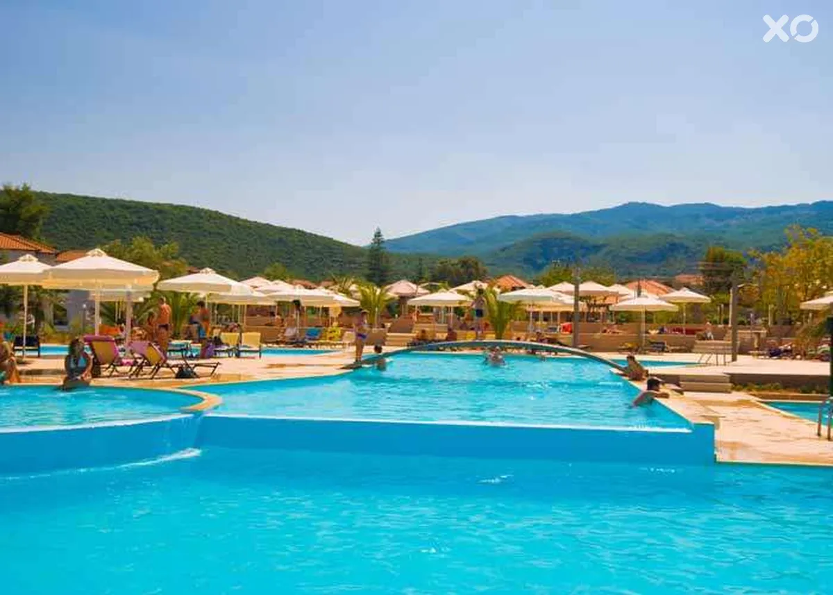 Bomo Platamon Cronwell Resort