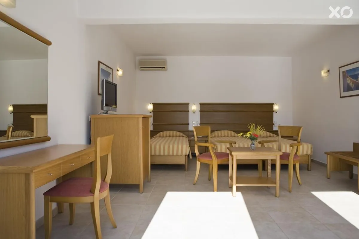 Yiannaki Hotel