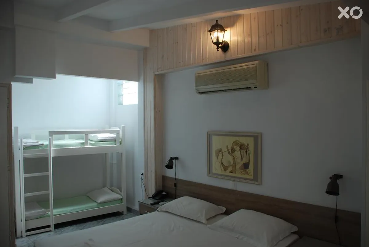 Diaporos Hotel