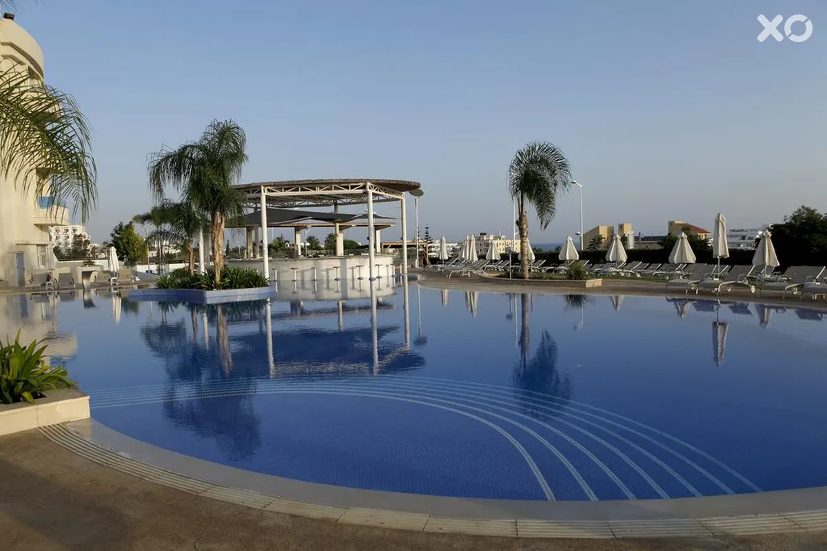 Sunrise Oasis Hotel