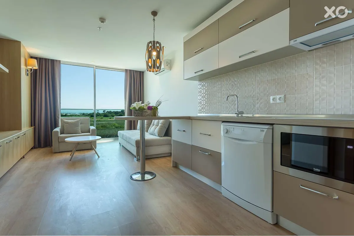 Aska Lara River Suite