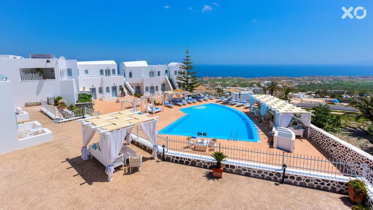 Dream Island Hotel