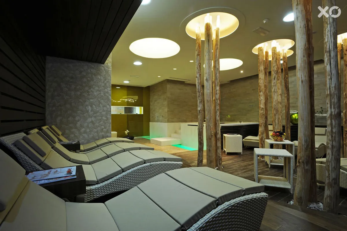 Marina Hotel