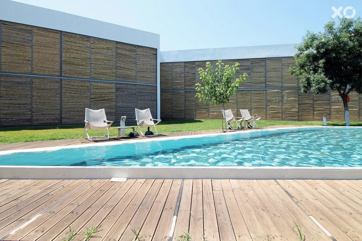 Despotiko Apartment Hotel & Suites
