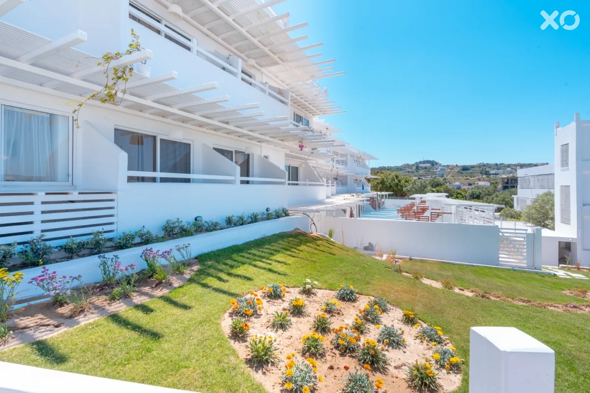 Alex Beach Hotel Bungalows